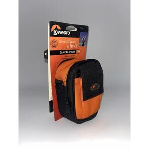 Lowpro Camera Pouch Z10, Camera Carry Pouch, Black & Green w Strap